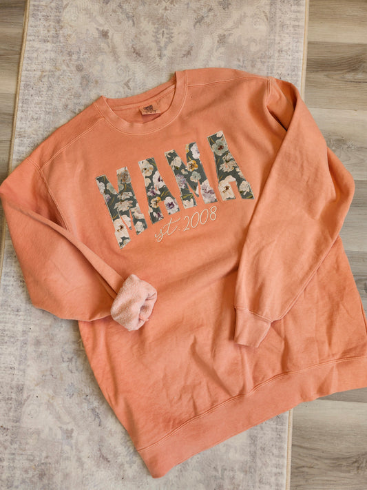 MAMA EST Embroidered Crew